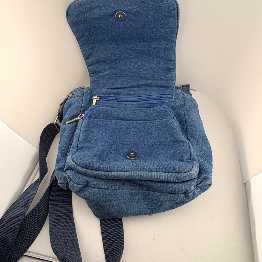 Organizzi Blue Denim Crossbody Bag with Multiple Zipper Pockets - Picture 8 of 12